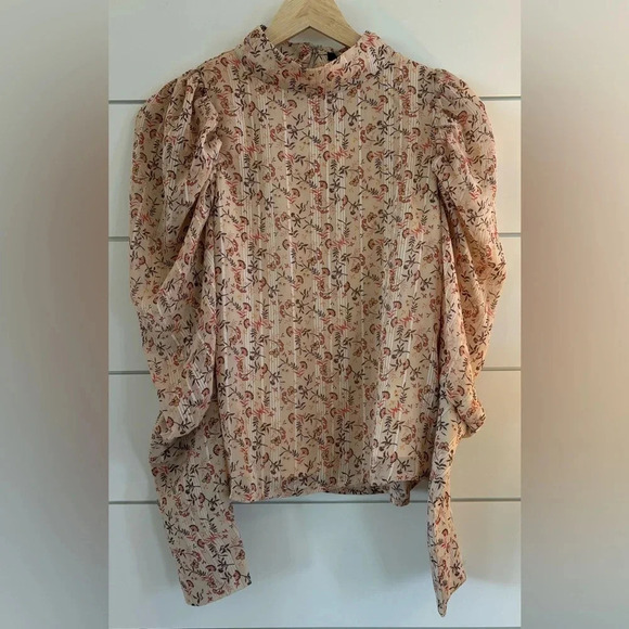 EN SAISON FLORAL PRINT PUFF
SLEEVE BLOUSE - Picture 2 of 4